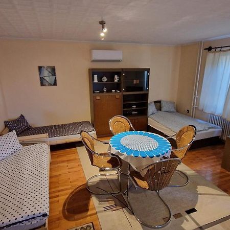 Friendly Apartment In The Suburb. 부다페스트 외부 사진